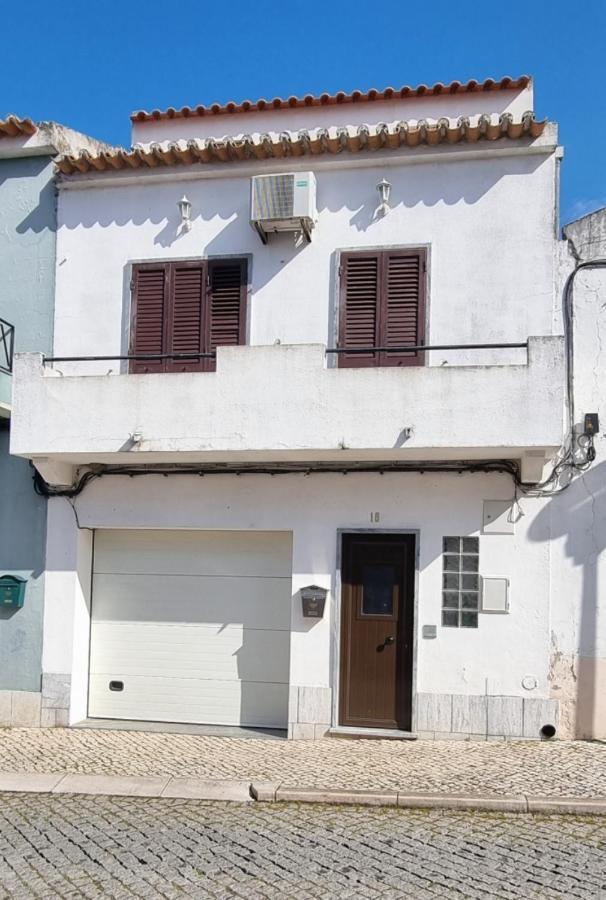 فيلا Casa Da Rua Da Fonte فيريرا دو ألينتيخو المظهر الخارجي الصورة